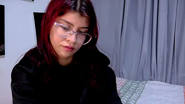 Sarah_Smitt_ 라이브 XXX 채팅