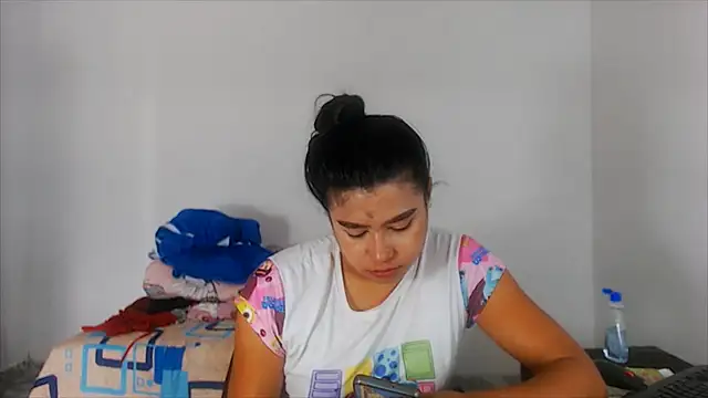 katrinawillff's Live XXX Chat