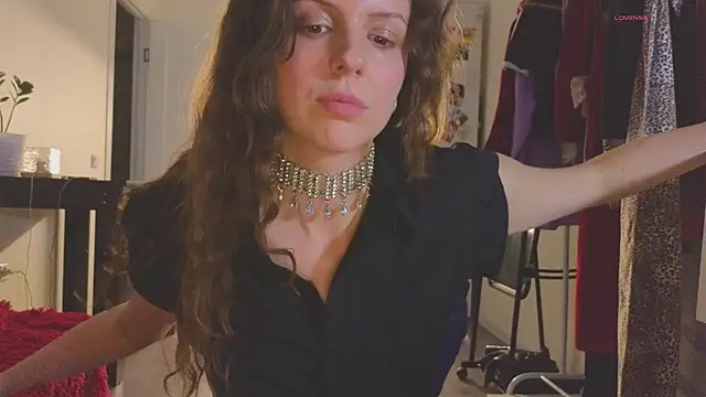 Sereta_Finn Chat XXX live