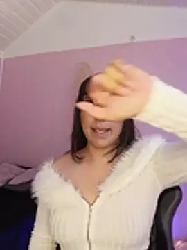 Emily_Roussee 现场XXX聊天