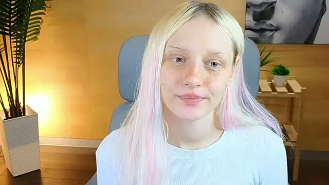 OlympiaHoggle's Live XXX Chat