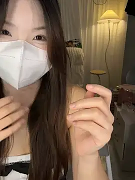 _xiaoxinxin_ Chat XXX in diretta