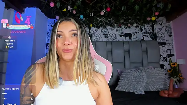 LucyRosse Chat XXX in diretta