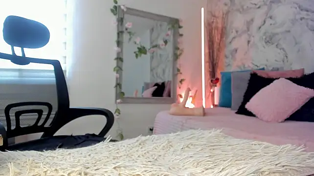 Chat +18 de Bella_desi_ ao vivo