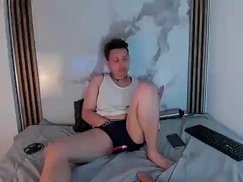 BullSmoke19 Chat XXX in diretta