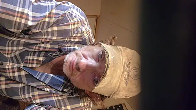 צ'אט XXX בשידור חי של ROBERT0516