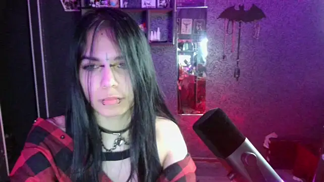 Lilith__Devil: онлайн-секс-чат