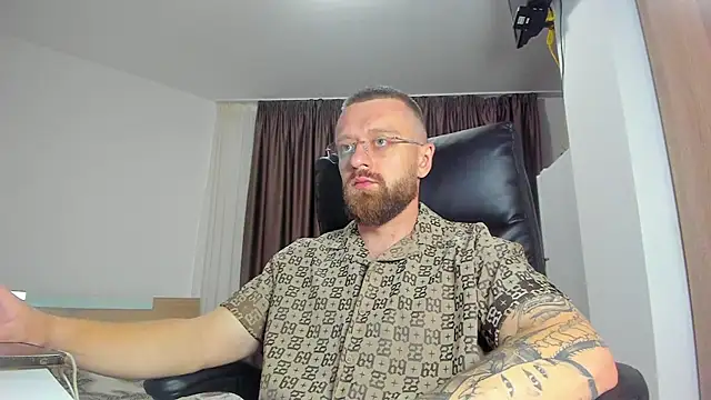 Findom_guy's Live XXX Chat
