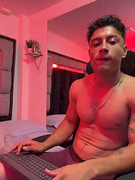 MR_MUSCLE লাইভ XXX চ্যাট