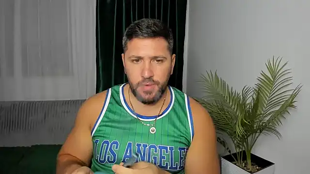 Gold_Alpha_Boy Chat XXX live