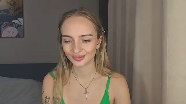 Chat +18 de A_delina ao vivo