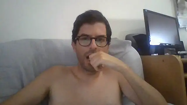 XXX chat uživo modela RikCum4u