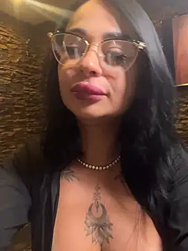 BrianaBloom Chat XXX live