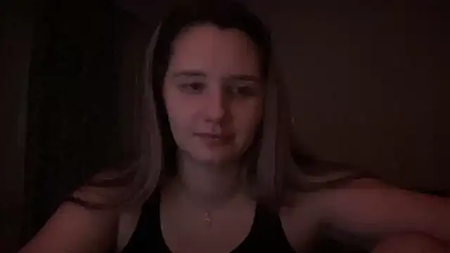 Venirahh Adlı Modelin Canlı XXX Sohbeti
