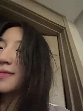 Uugirl00 Adlı Modelin Canlı XXX Sohbeti