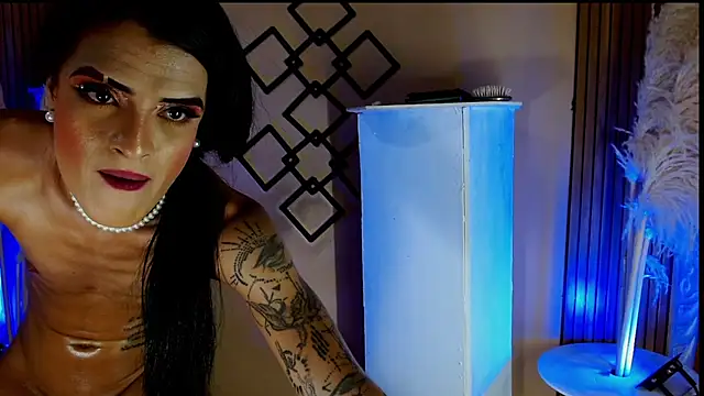 ZAMMIRA – Naživo XXX chat
