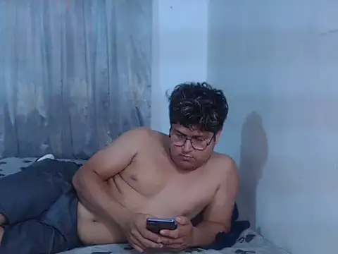 Chat +18 de sharly14 ao vivo