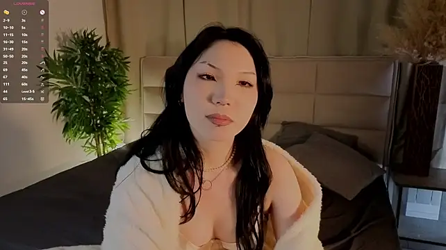 KristanTienkenのライブXXXチャット