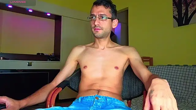 צ'אט XXX בשידור חי של HungEddy