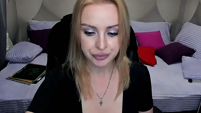 Chat +18 de Hotdreamhere ao vivo