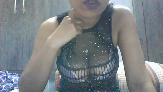 shalini_firen Live XXX chat