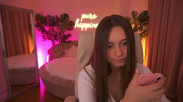 Chat XXX en directo de TinyNatalie