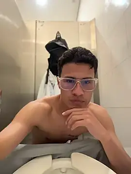 TavoHot_ Adlı Modelin Canlı XXX Sohbeti