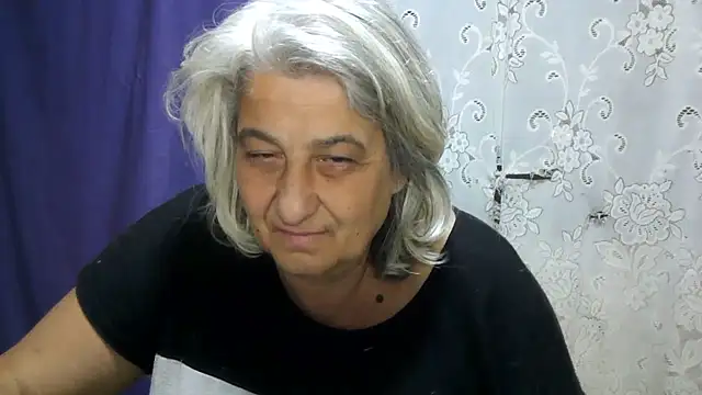 Chat +18 de ExquisiteMature ao vivo