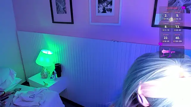 emma_smile's Live XXX Chat