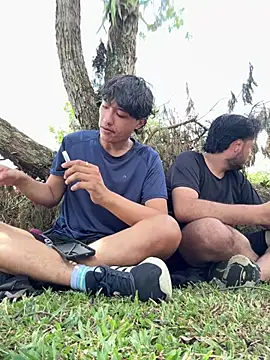 XXX chat uživo modela TonnyBottom
