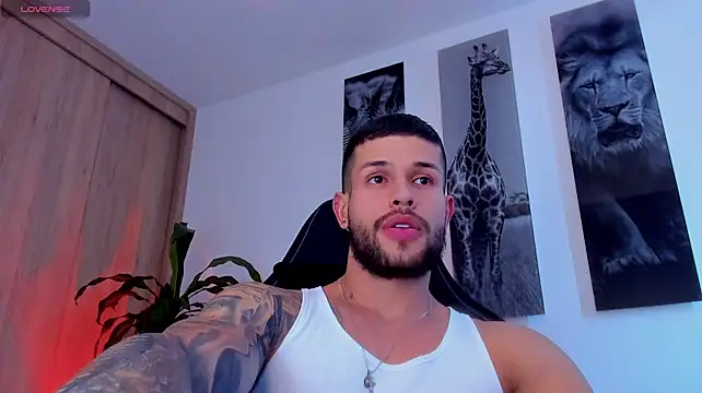 Santos_ramirez1のライブXXXチャット