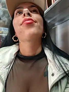 Luianna 现场XXX聊天