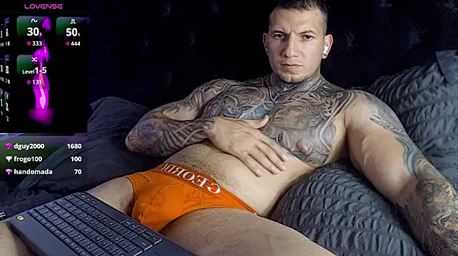 Czat XXX na żywo – Shane_Clay