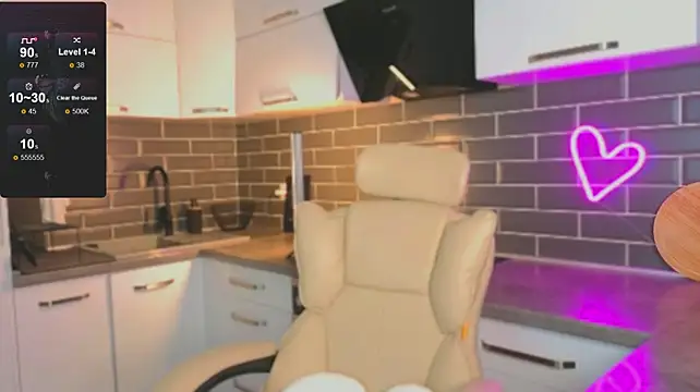 EmmaVictori1 Adlı Modelin Canlı XXX Sohbeti