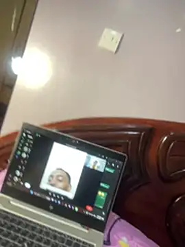 XXX chat uživo modela Vivi_na19