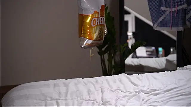 Czat XXX na żywo – ella_twinkl