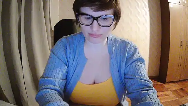Jolinaha XXX чат на живо