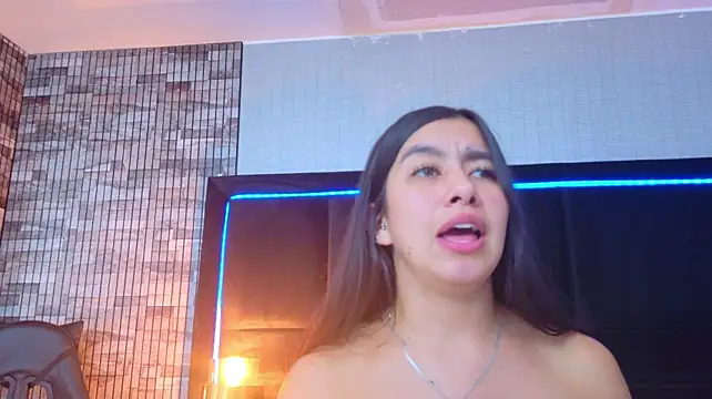 AlenaColeman's Live XXX Chat