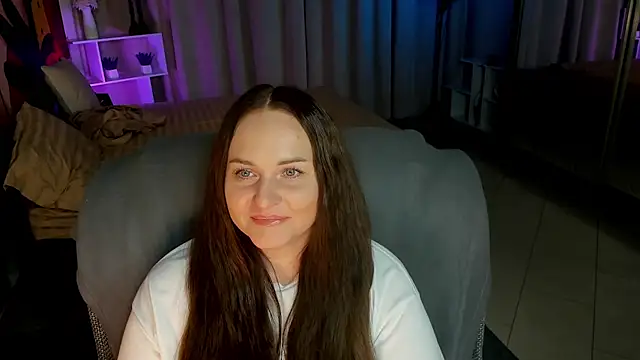 Chatroom XXX en direct de Chorna_Rouse