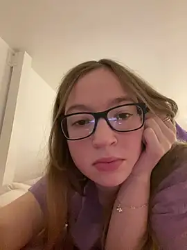 Freaky-Doll Webcam-Show