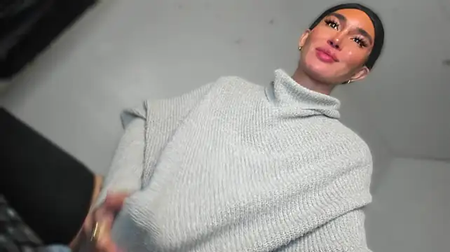 MistressNextDoor_'s Live XXX Chat