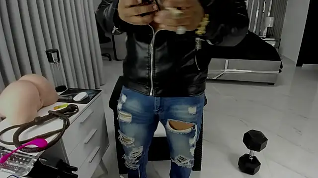 master_leather 现场XXX聊天
