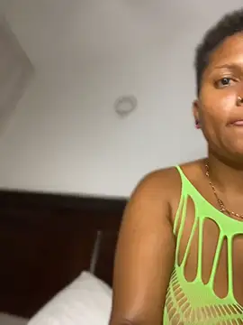 แชท XXX สดของ madelltheebony