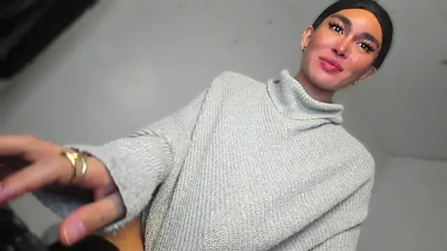 MistressNextDoor_ Live XXX-Chat