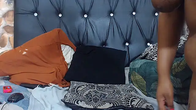 BadAss_Bee Chat XXX live