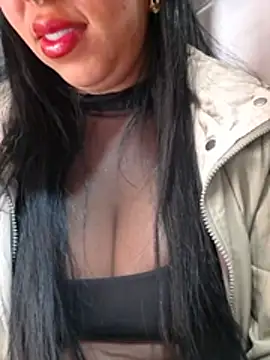 Luianna 现场XXX聊天