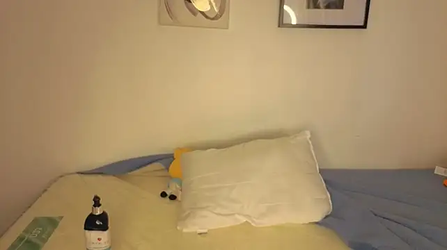 Chat +18 de saraapril_ ao vivo