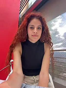 צ'אט XXX בשידור חי של alana15