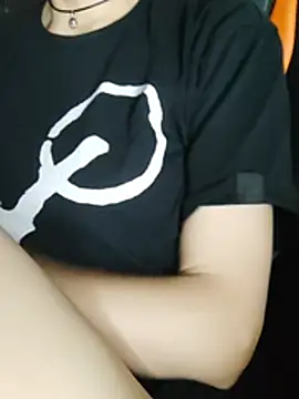 แชท XXX สดของ Aashikalaa