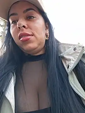 Luianna live XXX chat